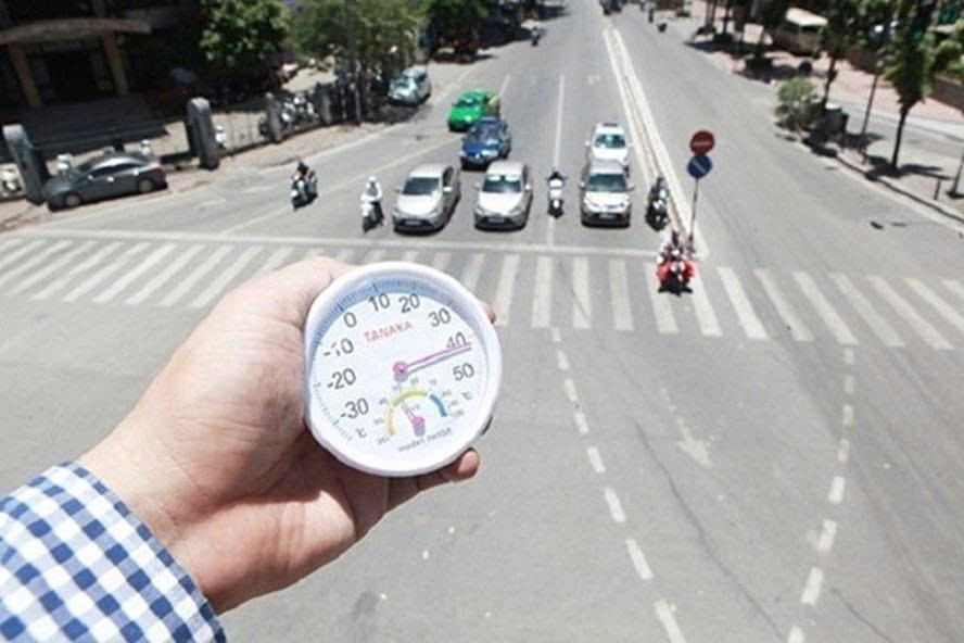 Hà Nội vào đợt nắng kỷ lục thì nên làm gì để giảm nhiệt khi ra đường 1 Hà nội ngày nắng nóng thì nên làm gì
